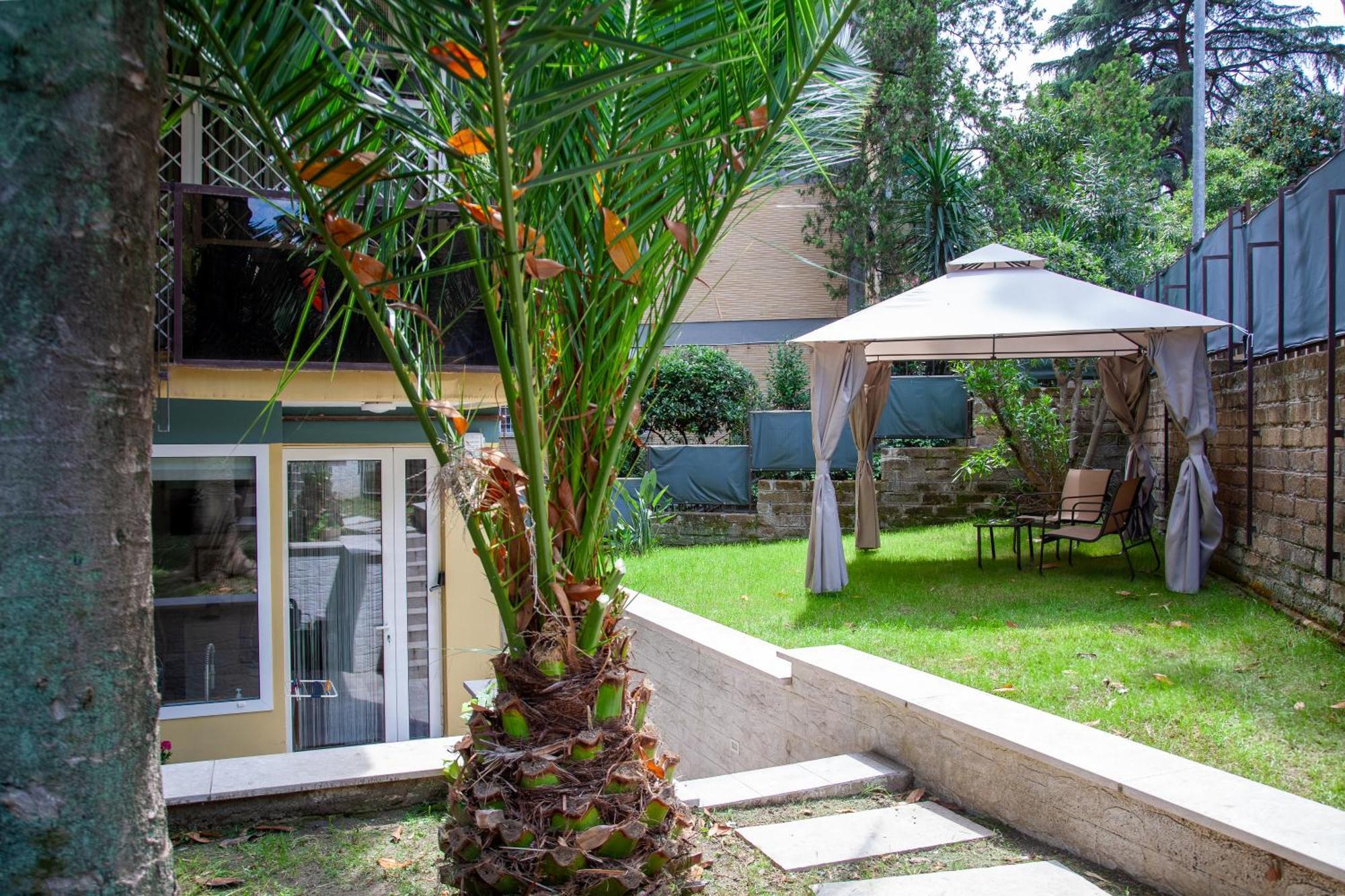 Garden City House Roma - Casa Con Giardino Privato - Rome — Photos 1